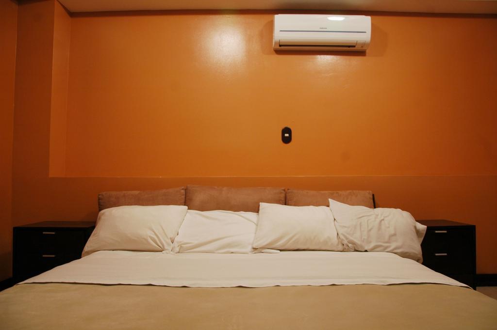 Backpackers Airport Hostel
