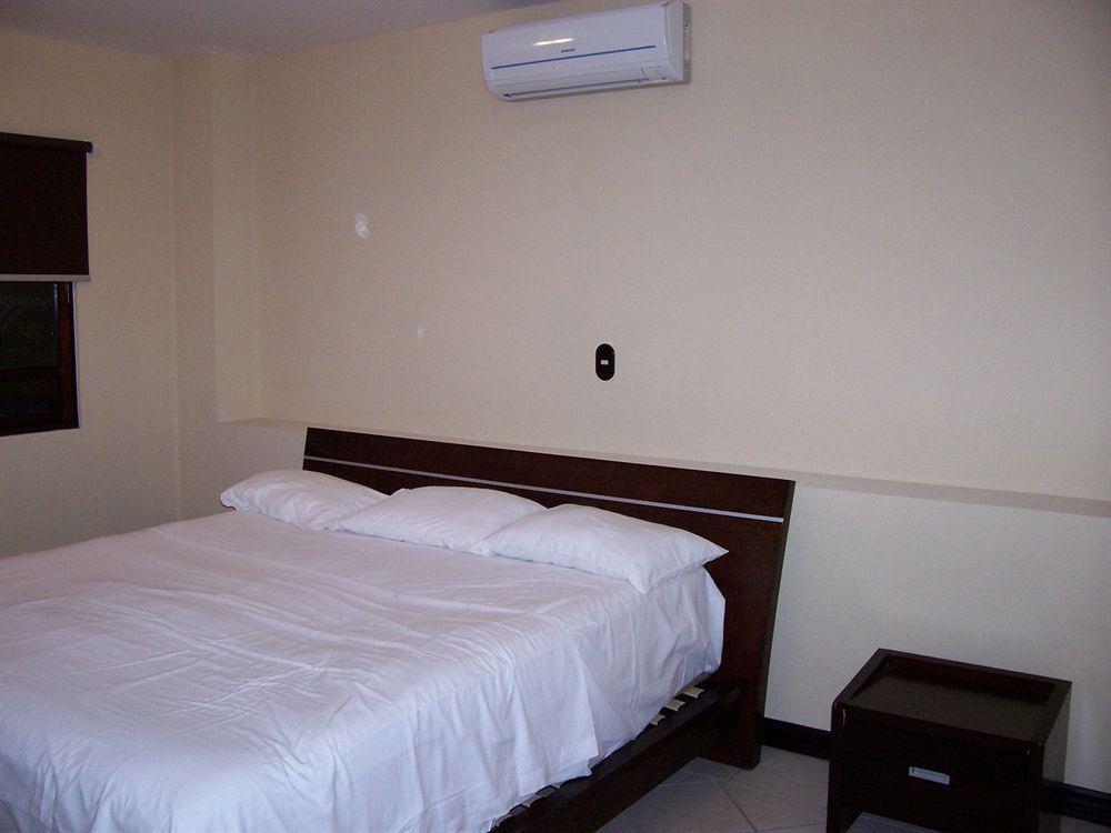Backpackers Airport Hostel