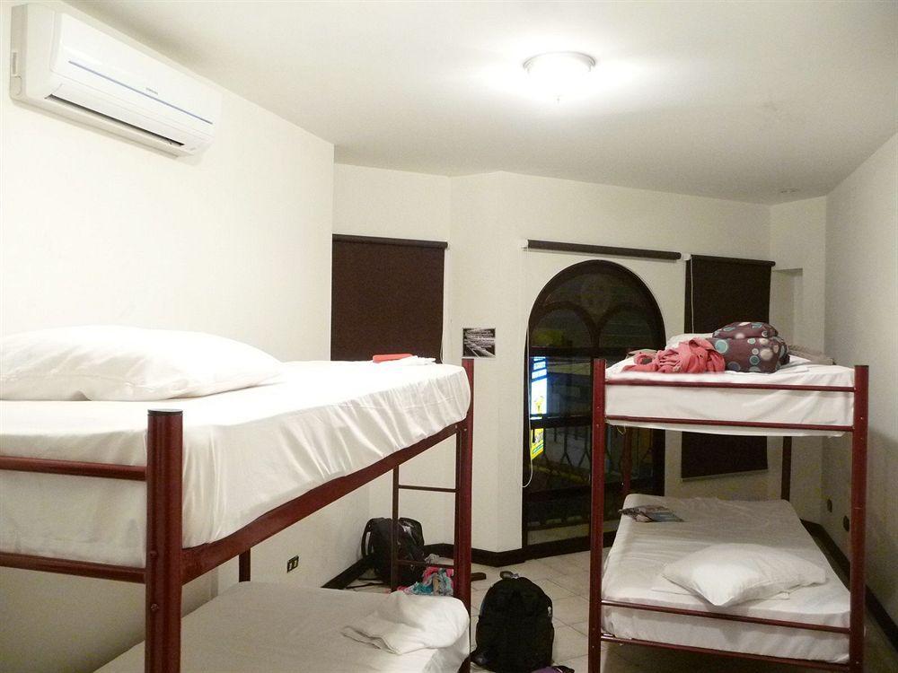 Backpackers Airport * Alajuela