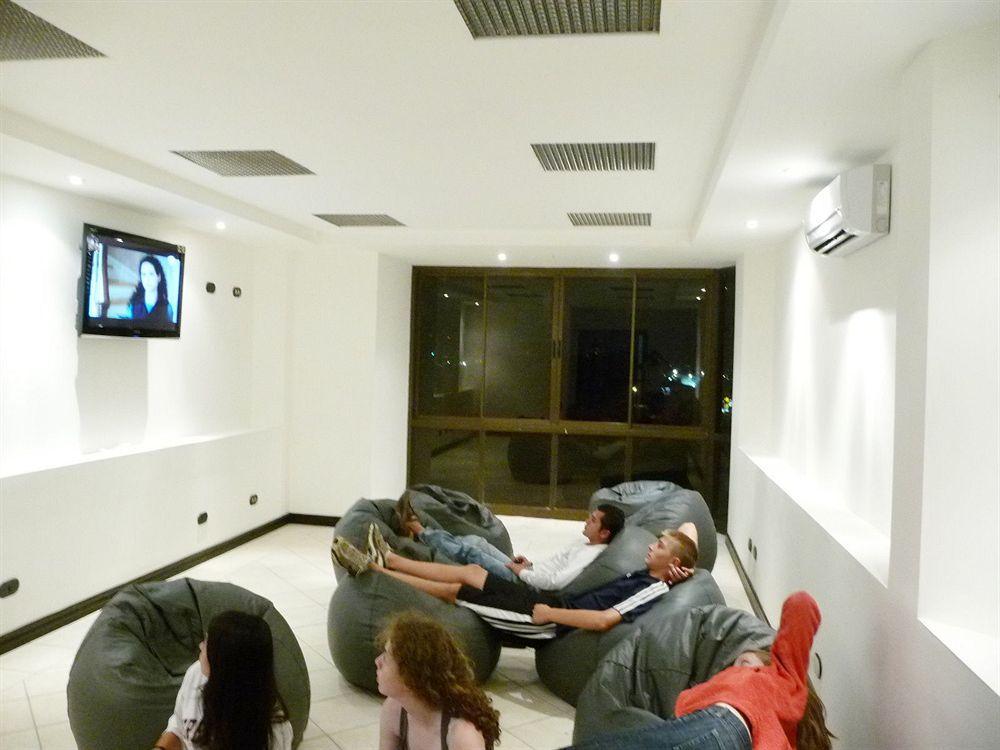 Backpackers Airport Hostel